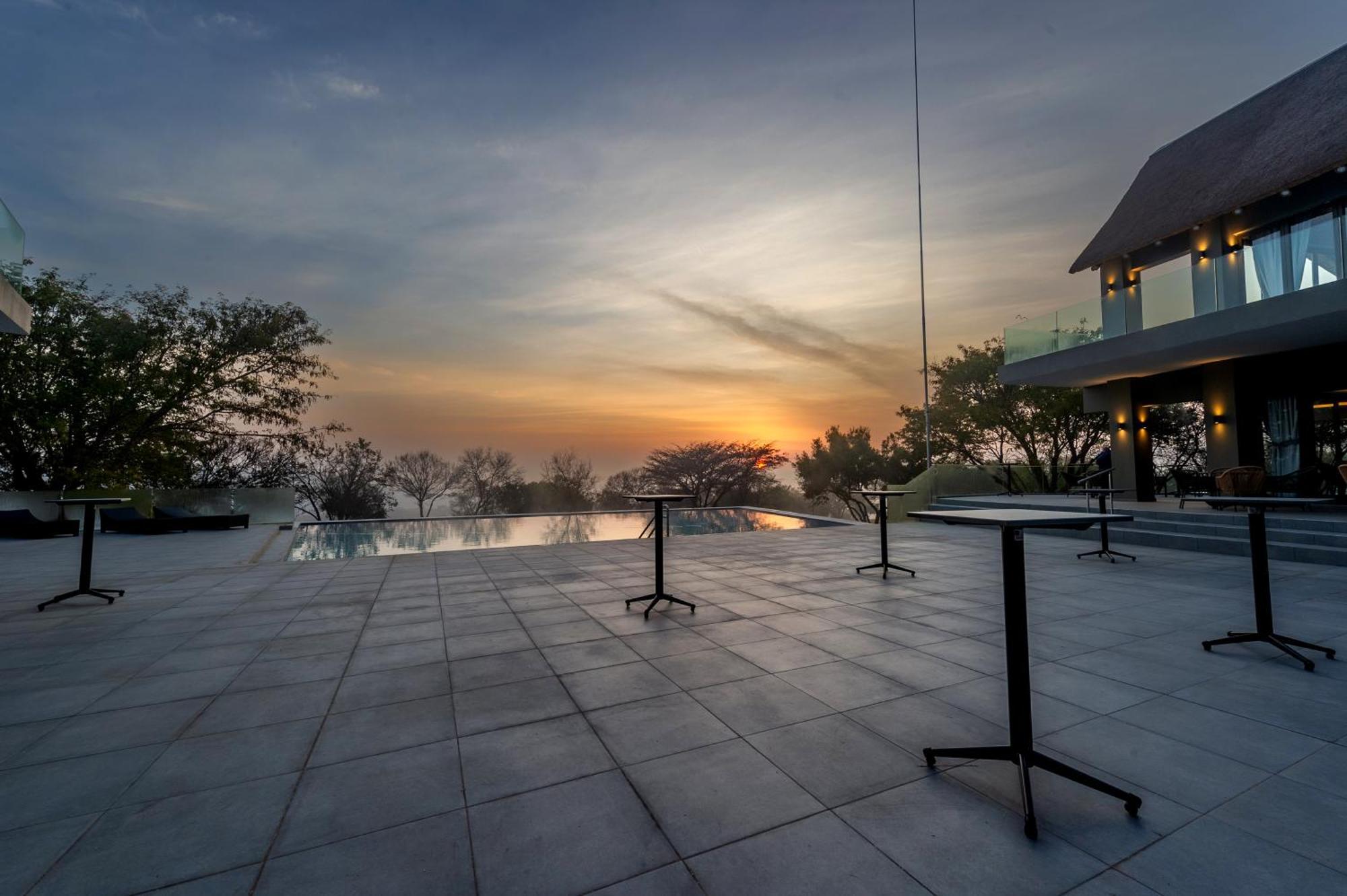 La Joya Lodge Conference Centre And Spa Pelindaba Екстер'єр фото